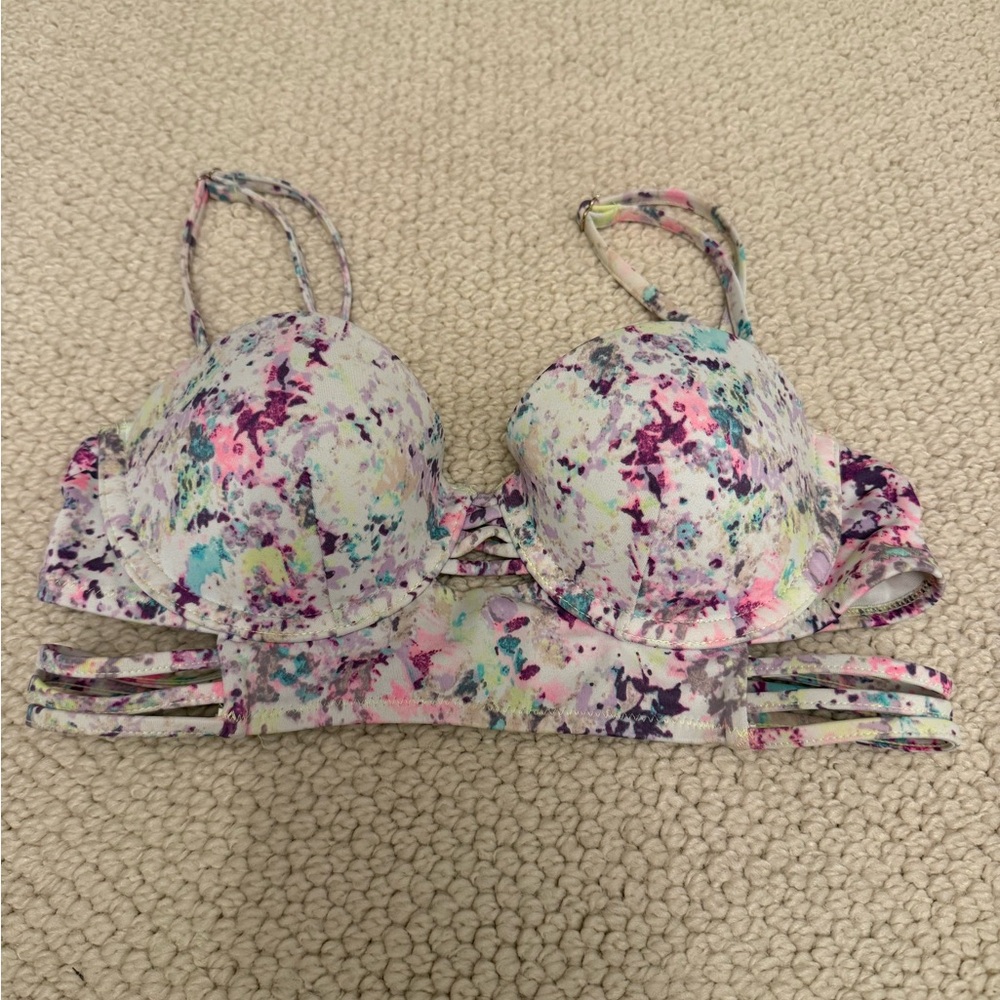 Victoria’s Secret bikini top